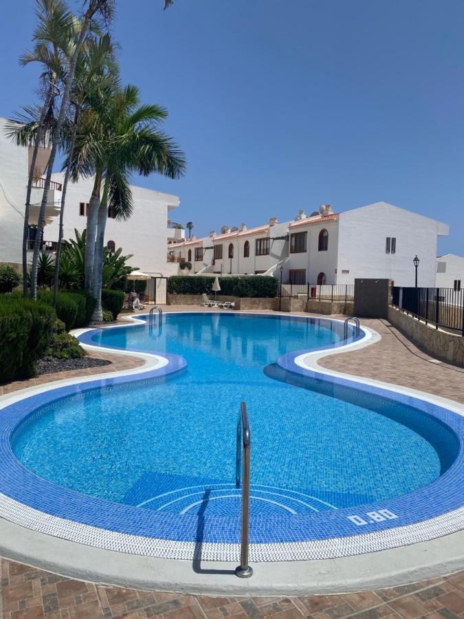 Bouganvilla Costa Adeje  Luaran gambar